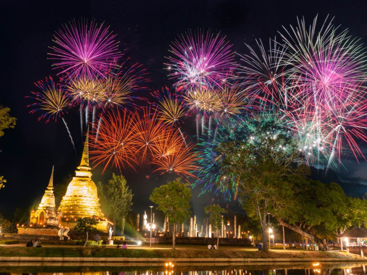 Sukhothai Loy Krathong Festival 2025