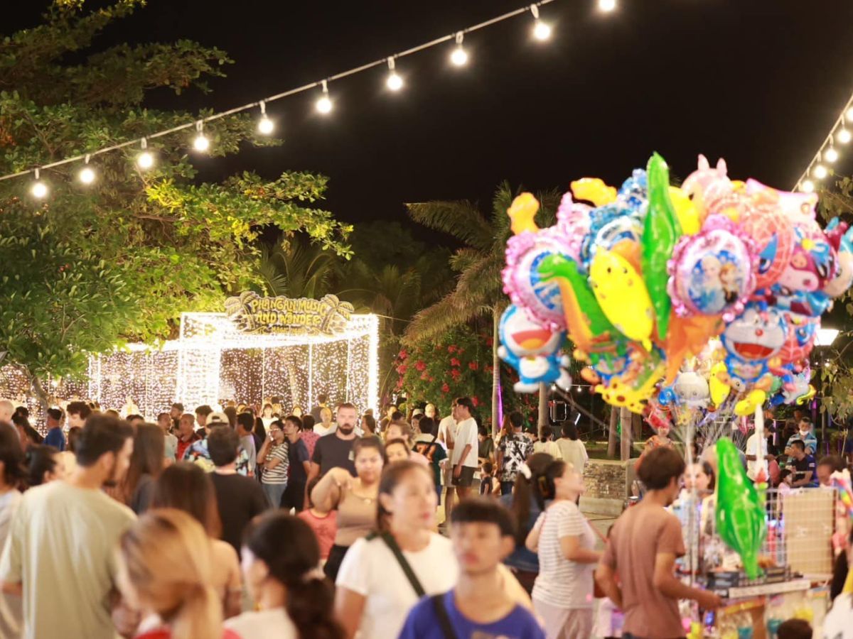 Phangan Music and Wonder Magic Lights 2025